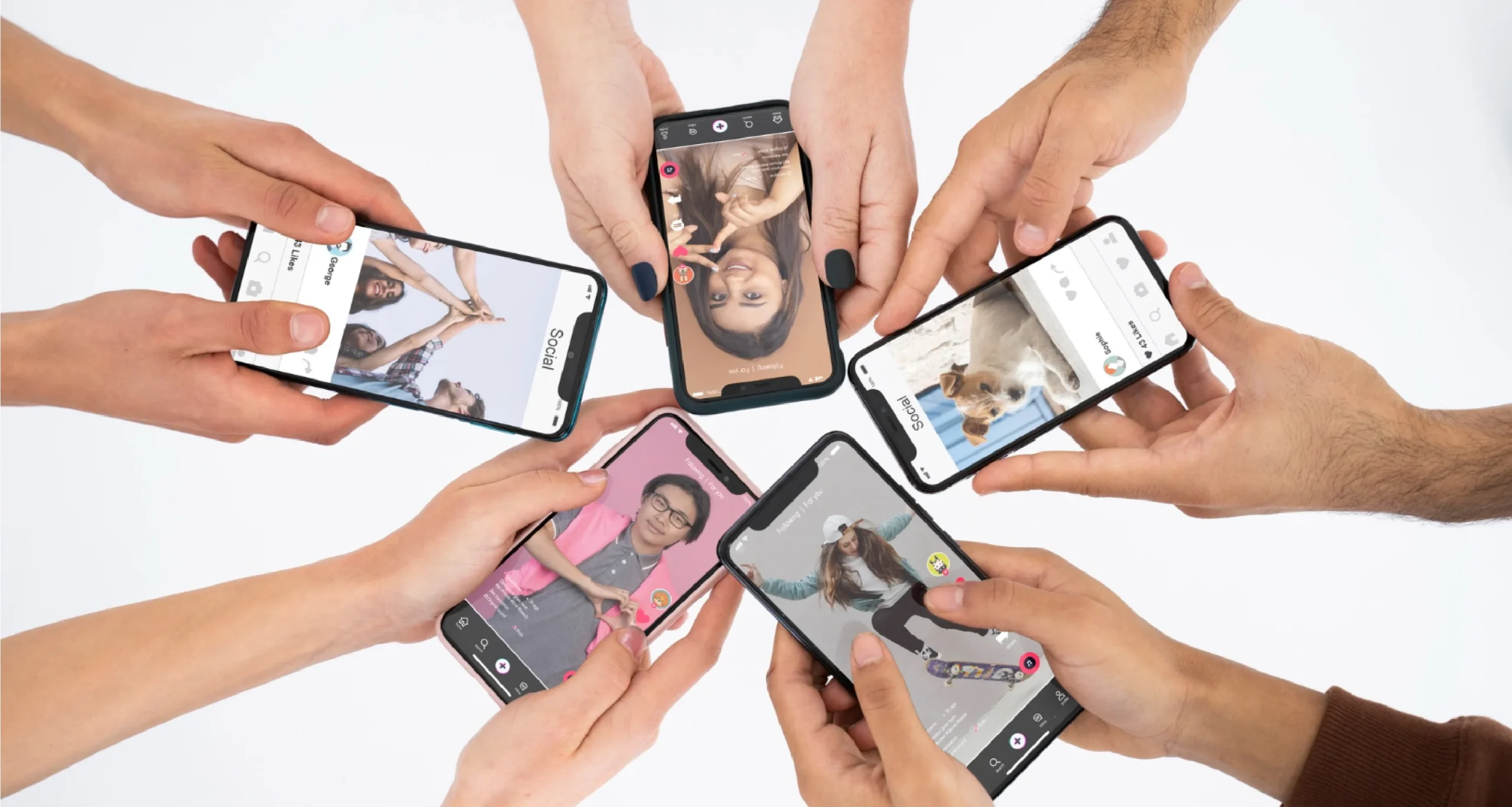 Read more about the article Building Global Communities: How to Engage International Customers via Social Media
